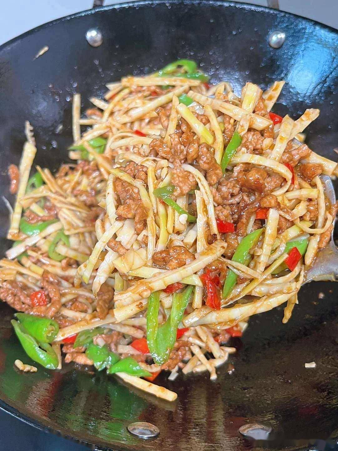 鲜竹笋怎么炒好吃又简单？3步搞定春季限定美味