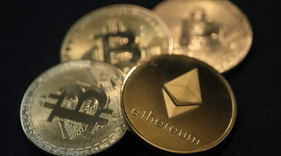 比特币创下历史新高，以太币一度逼近历史高点